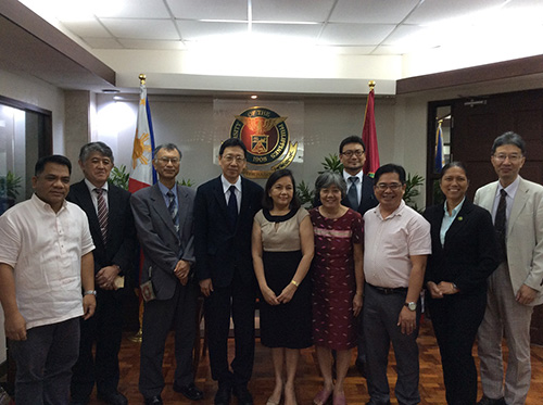 Dean Tsuchikawa visited University of the Philippines Los Baños