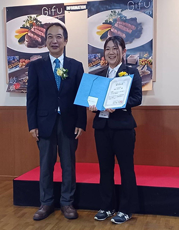 岡本真由子さん